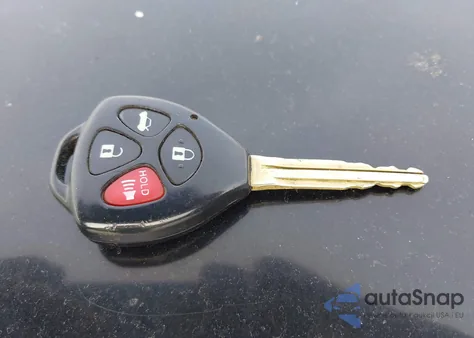 2009 Toyota Camry Xle z USA, uszkodzony, nr VIN 4T1BE46KX9U821120